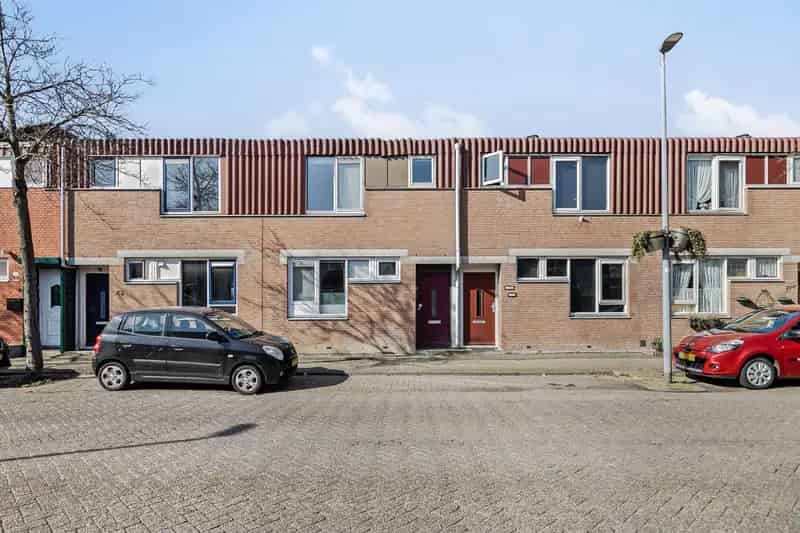 Tussenwoning Beverwaard: 3 slaapkamers moderne keuken tuin berging
