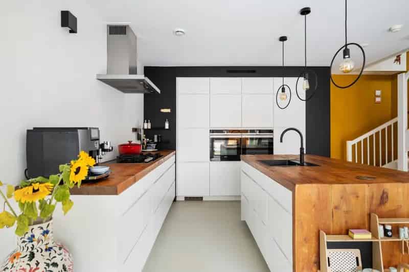 XXL Dijkwoning Vier Woonlagen Ruime Uitbouw