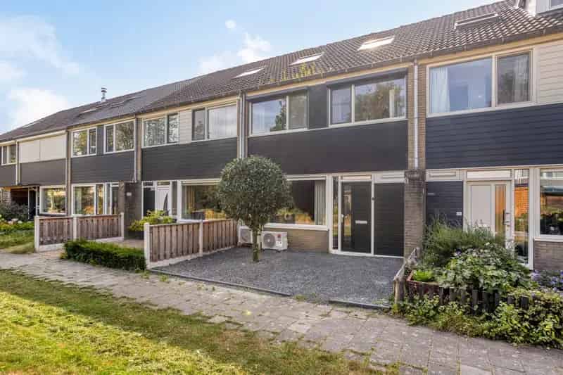Huis te koop: Tichelaarsdonk 302 7326 BC Apeldoorn | Funda
