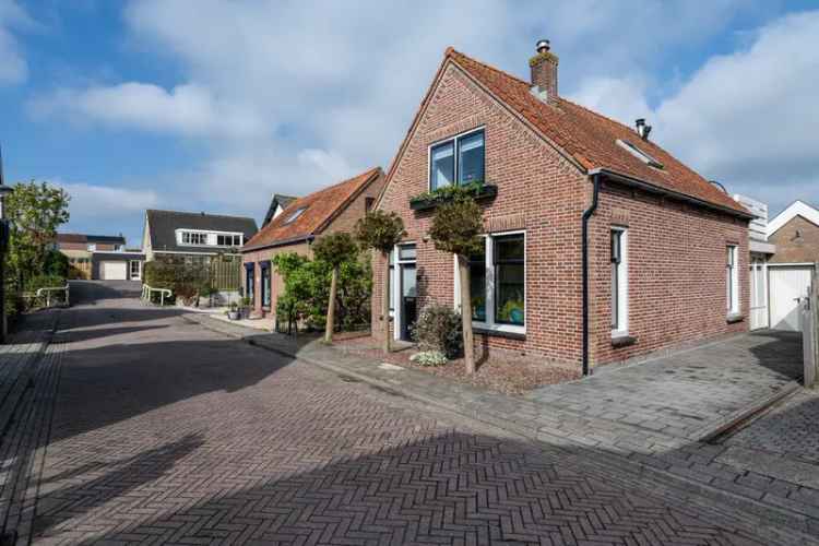 Vrijstaande woning Strijen 3 slaapkamers tuin garage