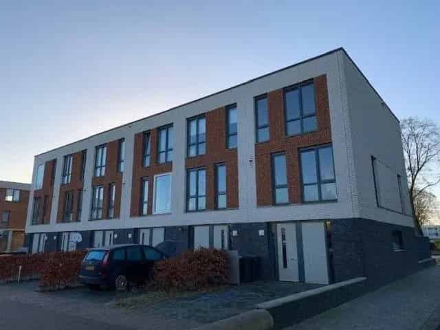 Piksenbrink 10 Enschede: Ruime woning met Thuis Plus Pakket