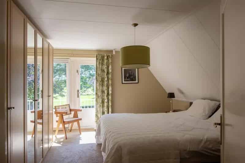 Landelijke villa Klarenbeek 4 slaapkamers grote tuin bijgebouwen