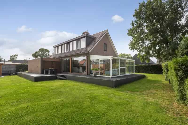 5-kamer woning te Oosteind