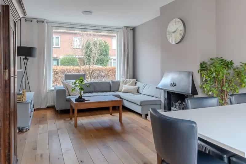 Tussenwoning Ginneken 4 slaapkamers tuin berging