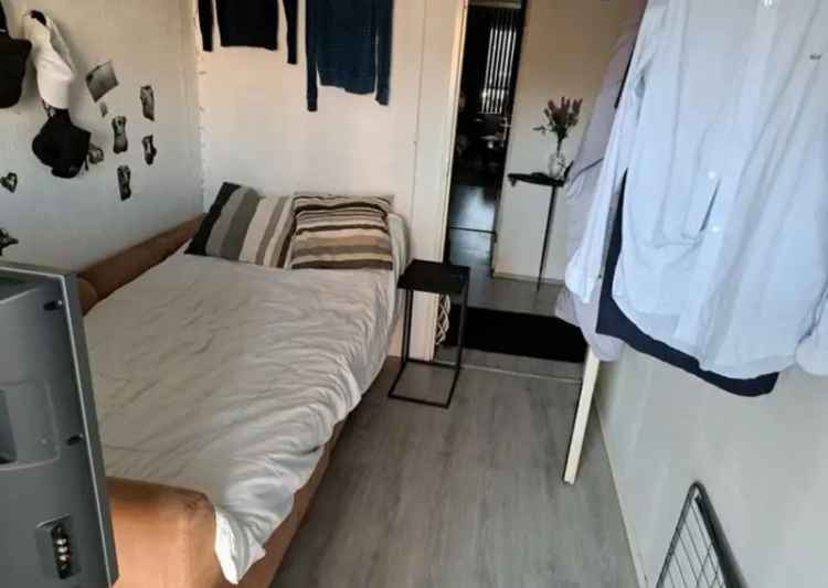 Kamer te huur Rotterdam met balkon en inschrijving