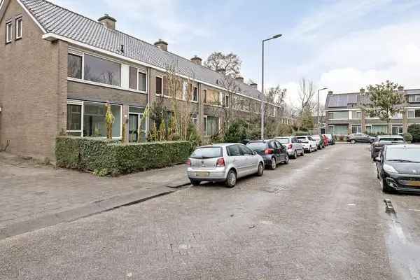 Ruime Hoekwoning 4 Slaapkamers Garage Kindvriendelijke Wijk Snelle Oplevering