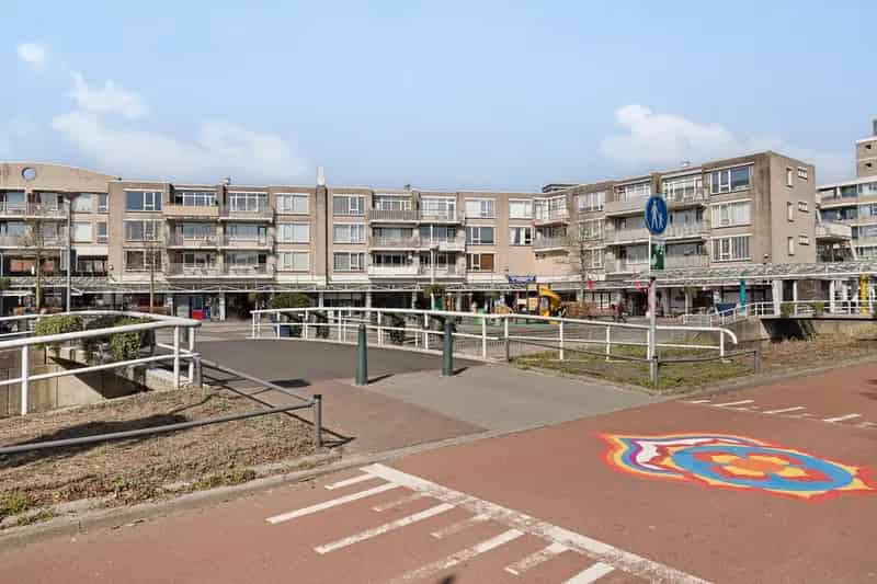Appartement 4 slaapkamers Zevenkamp Rotterdam