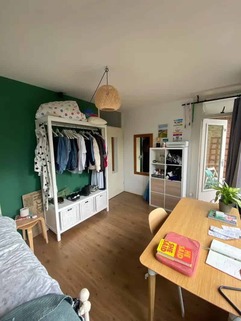 Kamer in appartement nabij Muiderpoortstation