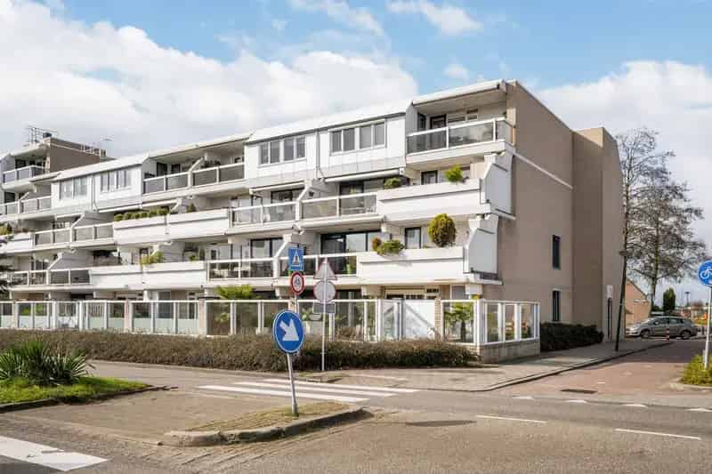 Appartement te koop: Hermanus M H Coenradistraat 27 3123 CM Schiedam | Funda