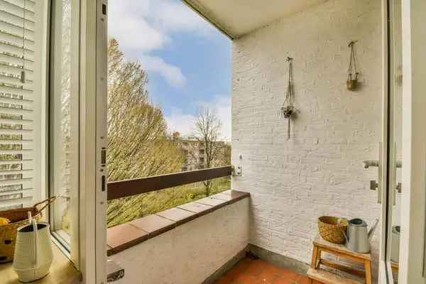 Te Huur: Ruim Appartement 82m2 Amsterdam Buitenveldert 2 Slaapkamers Balkon