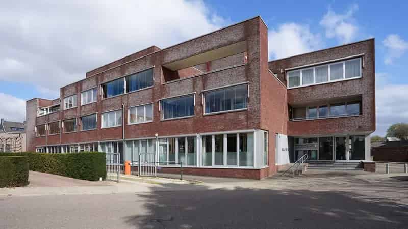 Luxe Penthouse Geleen 180m2 Panoramisch Uitzicht Dubbele Garage