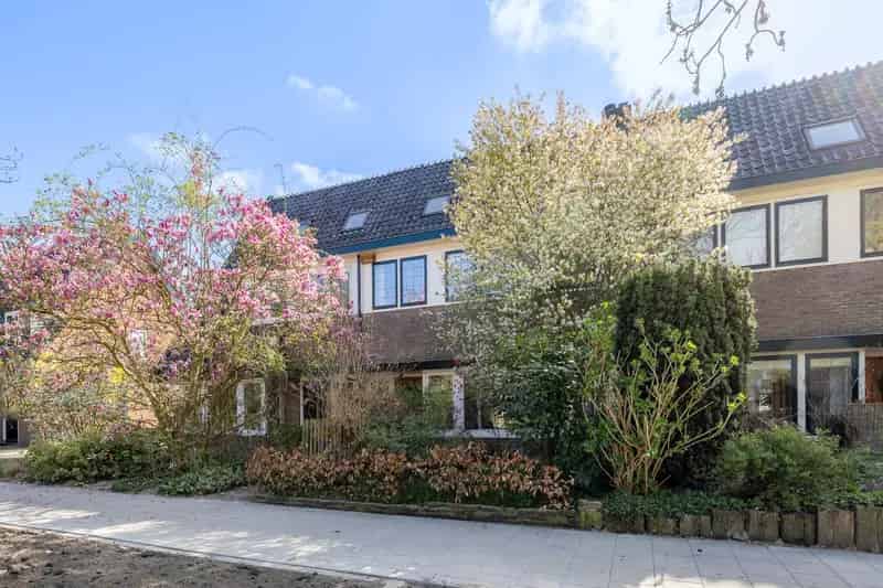 Jaren 30 woning Amersfoort 5 slaapkamers zonnige tuin