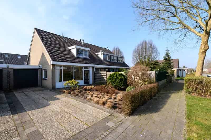 Geschakelde Hoekwoning Joure Ruime Garage 3 Slaapkamers