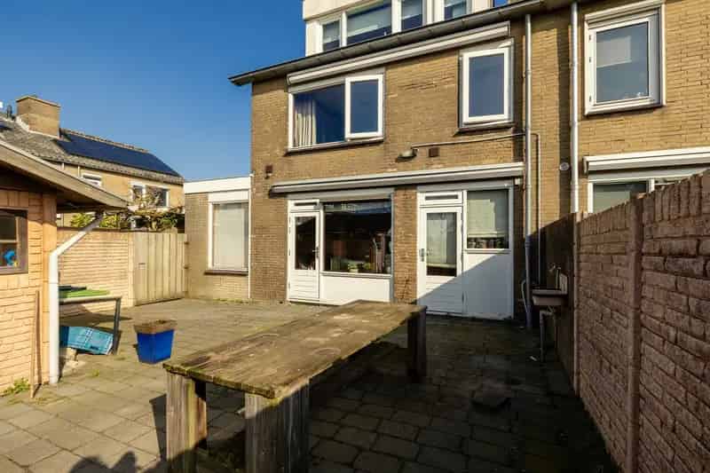 Huis te koop Zwanenburg 4 slaapkamers grote tuin