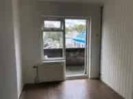 Kamer Arnhem: Laminaatvloer, Inbouwkast en Privé Balkon