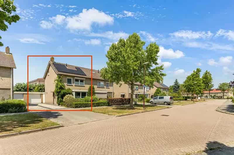 Twee Onder Een Kap Woning Oudenbosch