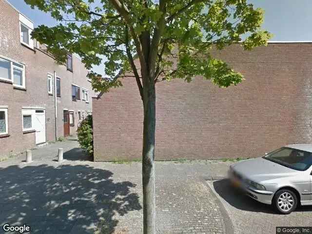 Tussenwoning Spijkenisse 97m² Nabij Openbaar Vervoer en School