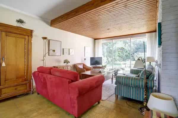 Royale 2-onder-1 Kapwoning 5 Slaapkamers Grote Tuin Garage