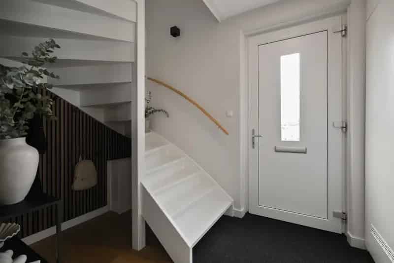 Luxe 2-onder-1-kapwoning met 4 slaapkamers en garage