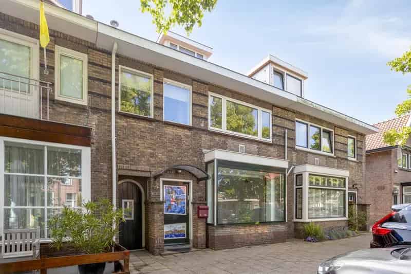 Huis te koop Wassenaar Oostdorperweg: 149m2, 2 badkamers, tuin, wonen & werken