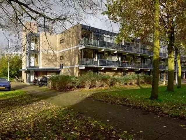 2-Kamer Hoekwoning Badhoevedorp - Licht appartement met balkon