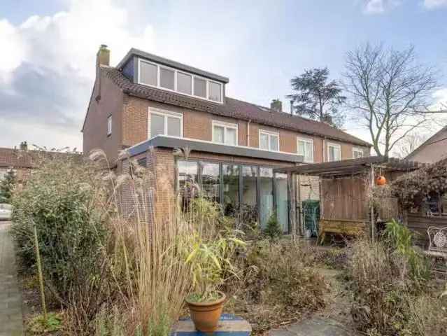 Hoekwoning Driemond 92m2 A+ gerenoveerd tuin