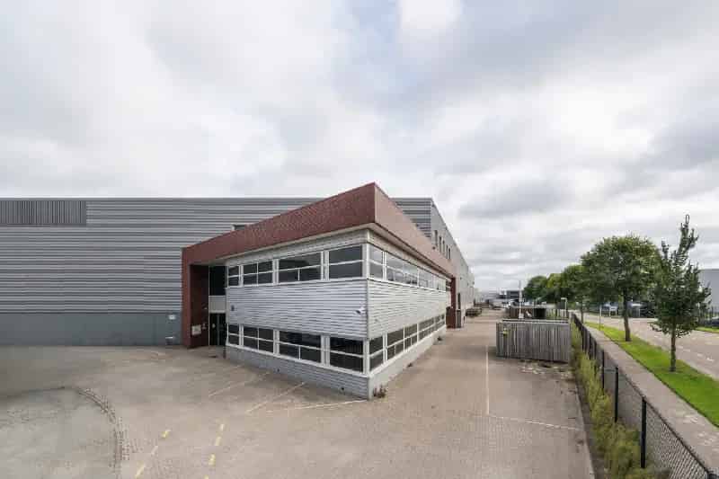 Kantoor te huur Zaltbommel 1116m2