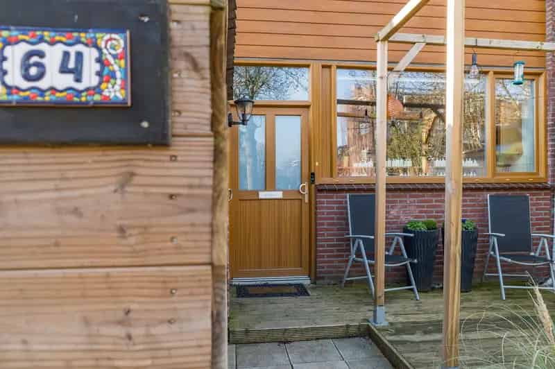 Ruime 4 Slaapkamer Huis Haarlem  Nabij Winkelcentrum Schalkwijk