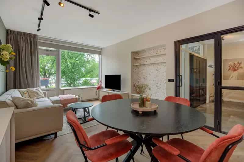 Appartement Rosmalen 3-kamer 60m2 gerenoveerd 2 balkons