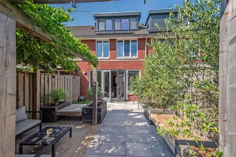Huis te koop: Vrouw Rijssensloot 20 2614 MA Delft | Funda