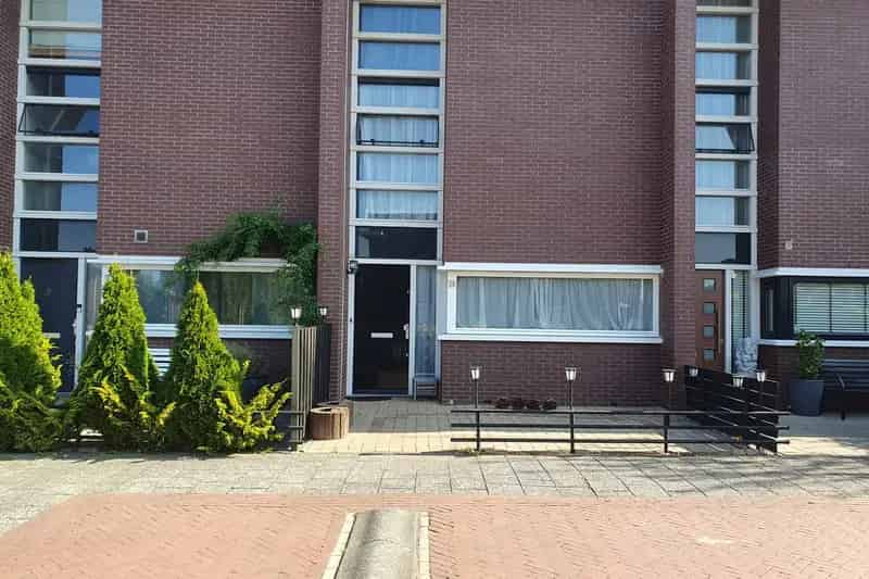 4 Kamer Woning Den Haag 86m2 Op te knappen