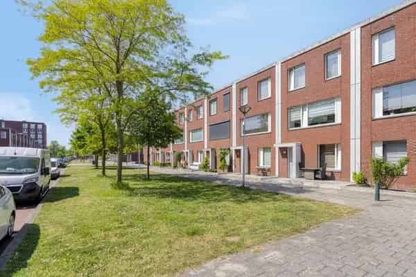 Gezinswoning Zuidlarenstraat Den Haag 4 slaapkamers