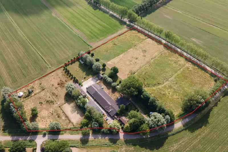 Bouwkavel 4640m2 Betuwe Nabij Culemborg Ruime Bebouwing