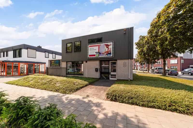Bedrijfspand met Bovenwoning te Koop in Wijchen Kruisbergseweg 42