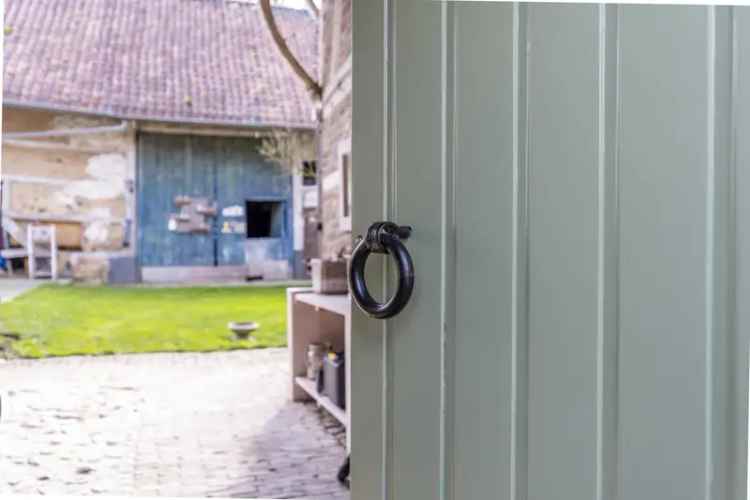 Monumentale Boerderij Landgraaf  Ruime Oprit Zwembad Paarden Weiland
