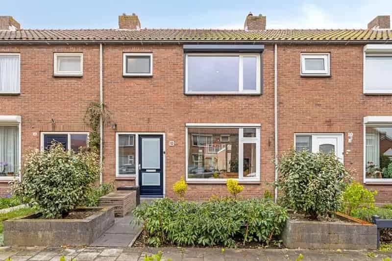 Te Koop: Starterswoning Arnemuiden 3 slaapkamers zonnige tuin