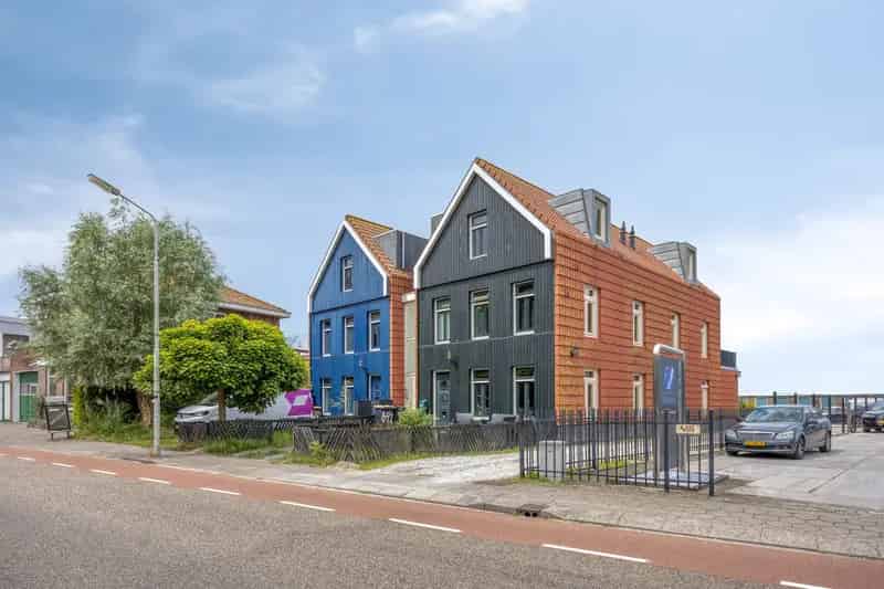 Studio Appartement Assendelft Dorpsstraat  Eigen Parkeerplaats en Berging