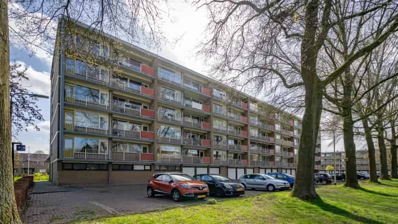 Ruim Appartement Malvert 67-55 3 Slaapkamers Balkon