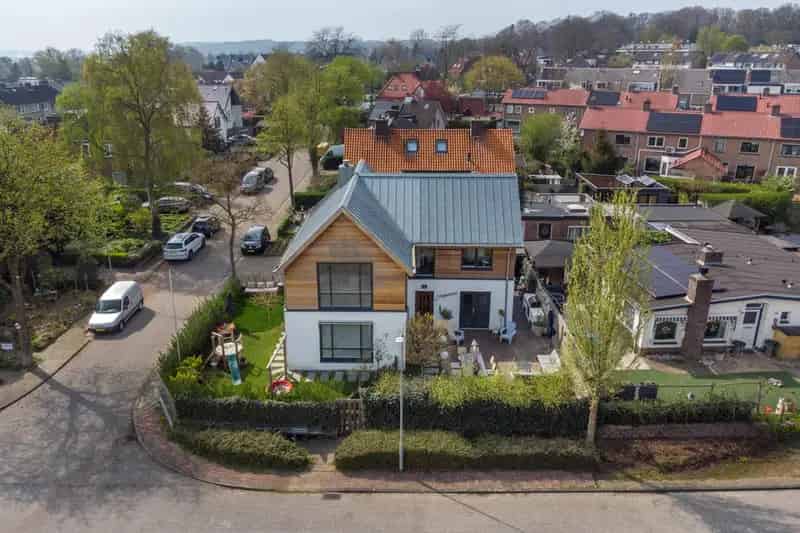 Vrijstaand huis Oosterbeek 4 slaapkamers moderne keuken tuin
