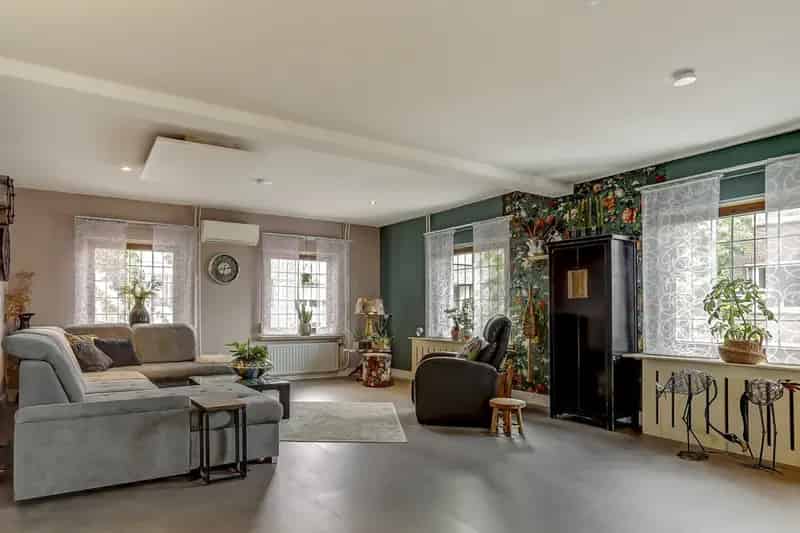 Groot appartement Panningen twee woongedeeltes
