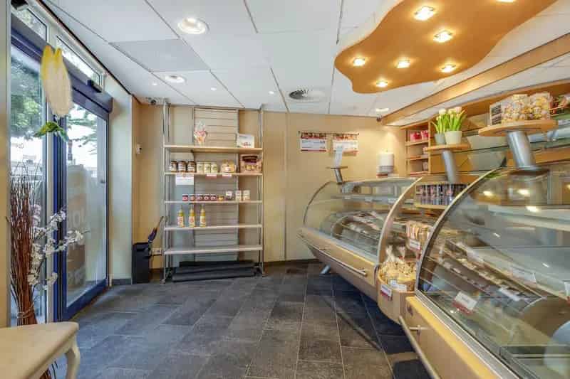 Winkelruimte te Huur Elsloo  Dorine Verschureplein