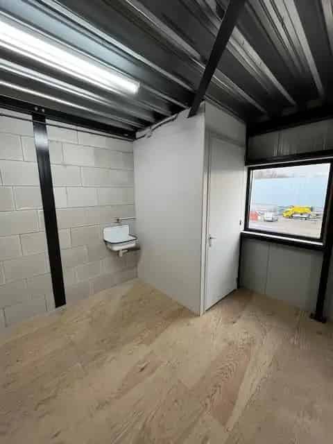 Bedrijfshal te Huur Almere Rolbrugweg