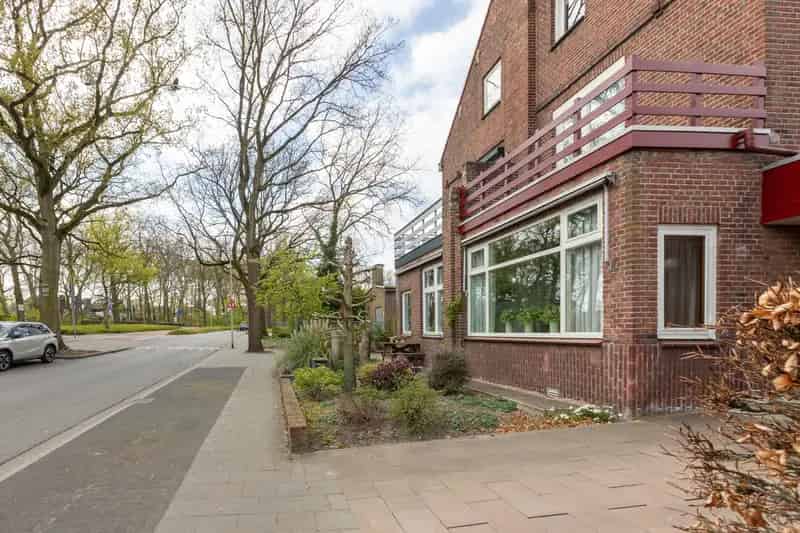 Tweekapper Bergen op Zoom 4 slaapkamers kantoor tuin vrij uitzicht