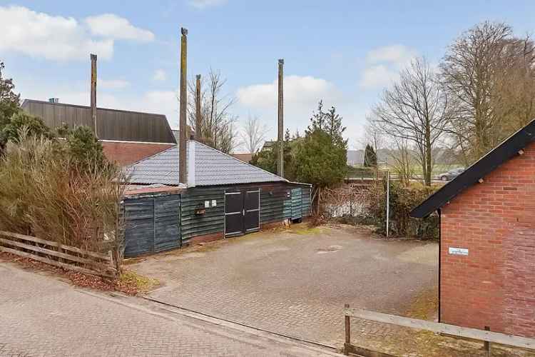 Huis te koop aan de 's-Gravelandse Vaart