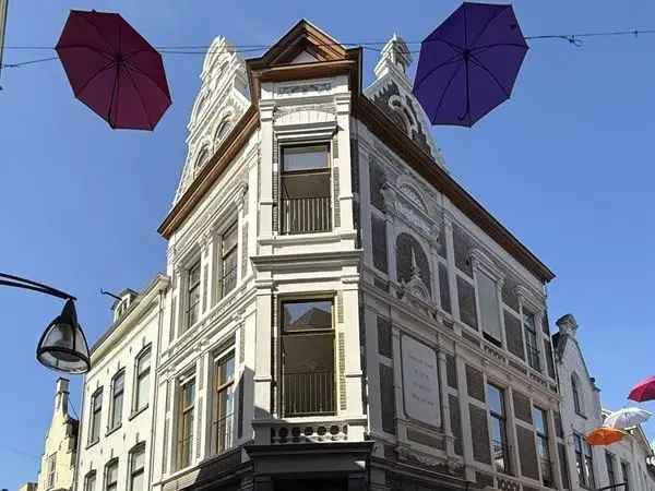 Luxe Appartement in Monumentaal Pand Centrum Kort Verblijf