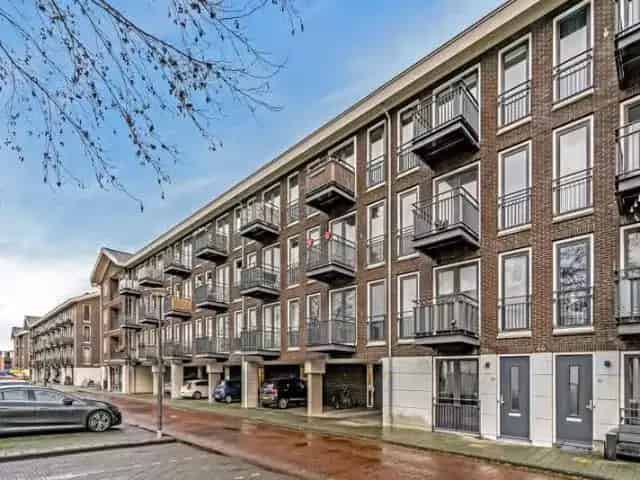 Licht appartement Aalsmeer - Balkon - Moderne badkamer