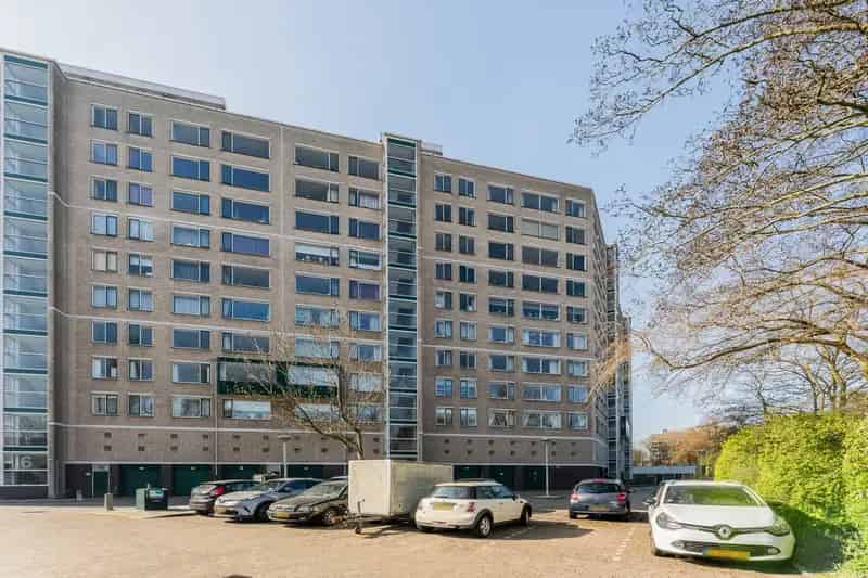 Tweekamerappartement Den Haag Kraayenstein gerenoveerd 58m2