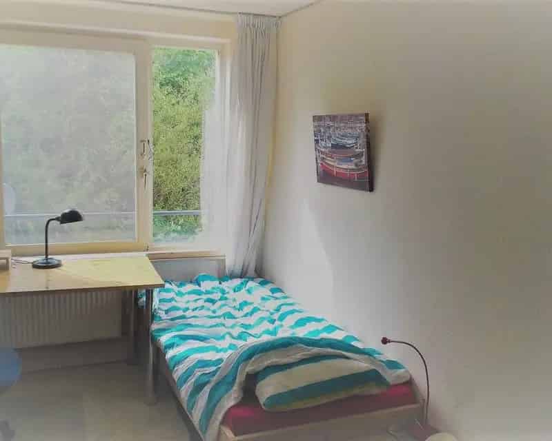 Kralingen 90m2 appartement kamer 14m2 te huur