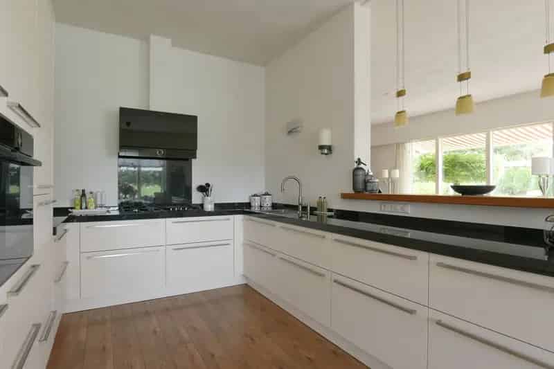 Riante Vrijstaande Bungalow te Koop in Mijdrecht