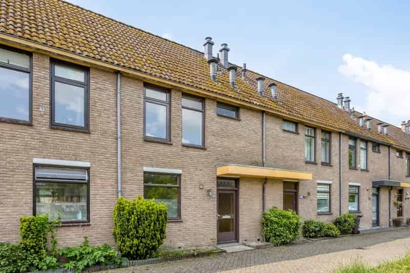 Ruime 4-kamer Eengezinswoning Zoetermeer